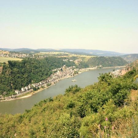 Cosy Holiday Home In Sankt Goarshausen With Barbecue ภายนอก รูปภาพ