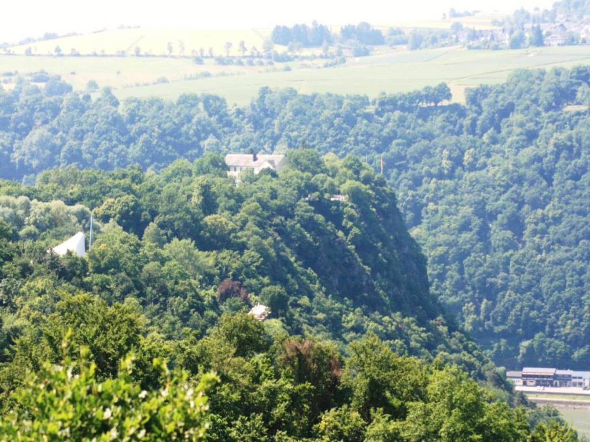 Cosy Holiday Home In Sankt Goarshausen With Barbecue ภายนอก รูปภาพ